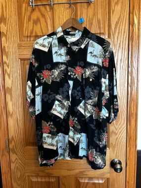 Men's Black Hawaiian Print Shirt with Blue Panels